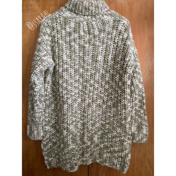 Faithfull the Brand Thick Knit Oversized Sweater - Picture 5 of 8